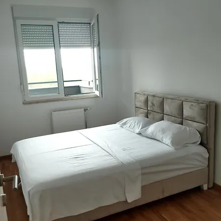 דירה Premier In -free Garage-