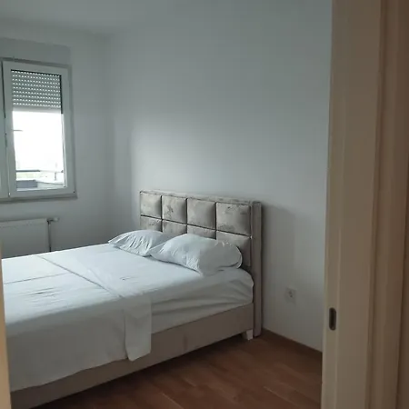 דירה Premier In -free Garage-