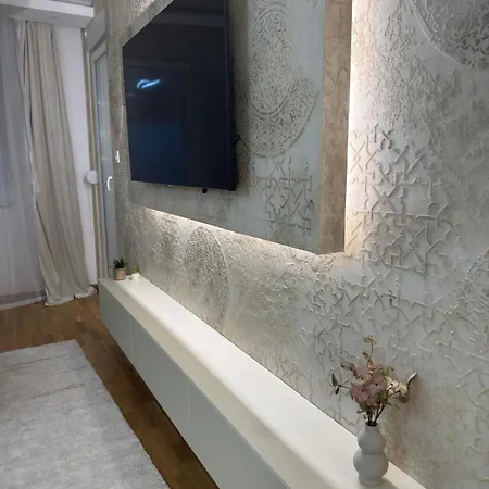 דירה Premier In -free Garage- נובי סאד