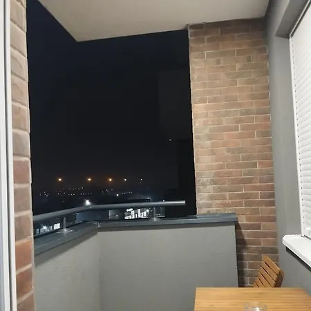 Premier In -free Garage- נובי סאד